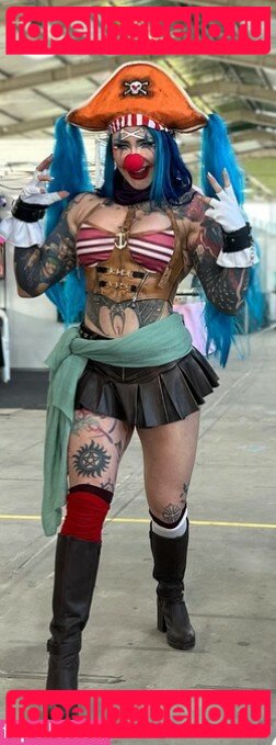 Giu Hellsing / GiuHellsing Onlyfans Photo Gallery 