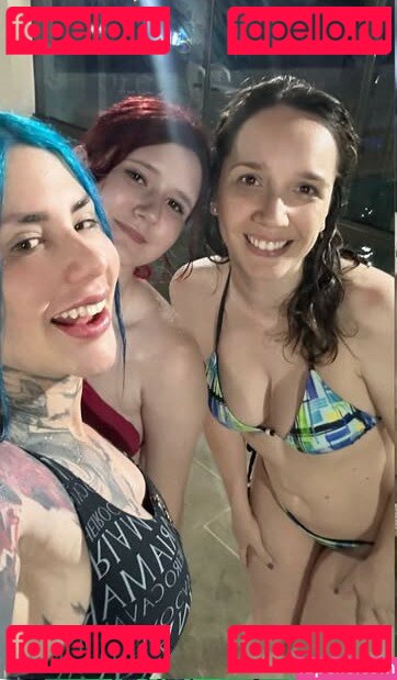 Giu Hellsing / GiuHellsing Onlyfans Photo Gallery 