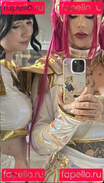 Giu Hellsing / GiuHellsing Onlyfans Photo Gallery 