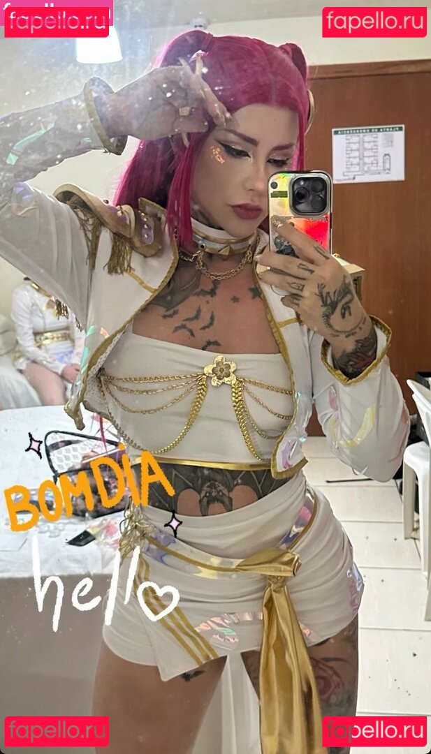 Giu Hellsing / GiuHellsing Onlyfans Photo Gallery 