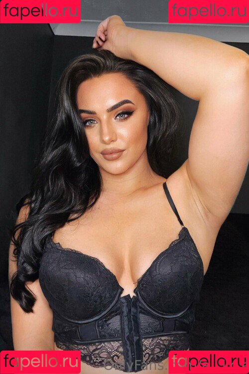 Alice Owen / _aliceowen_ / a.l.i.c.e Onlyfans Photo Gallery 