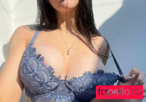 lunaluvx / lunaluvx_ Onlyfans Photo Gallery 