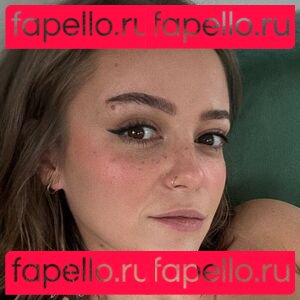 Becsoph / Becuncensored / beccasoph Onlyfans Photo Gallery 