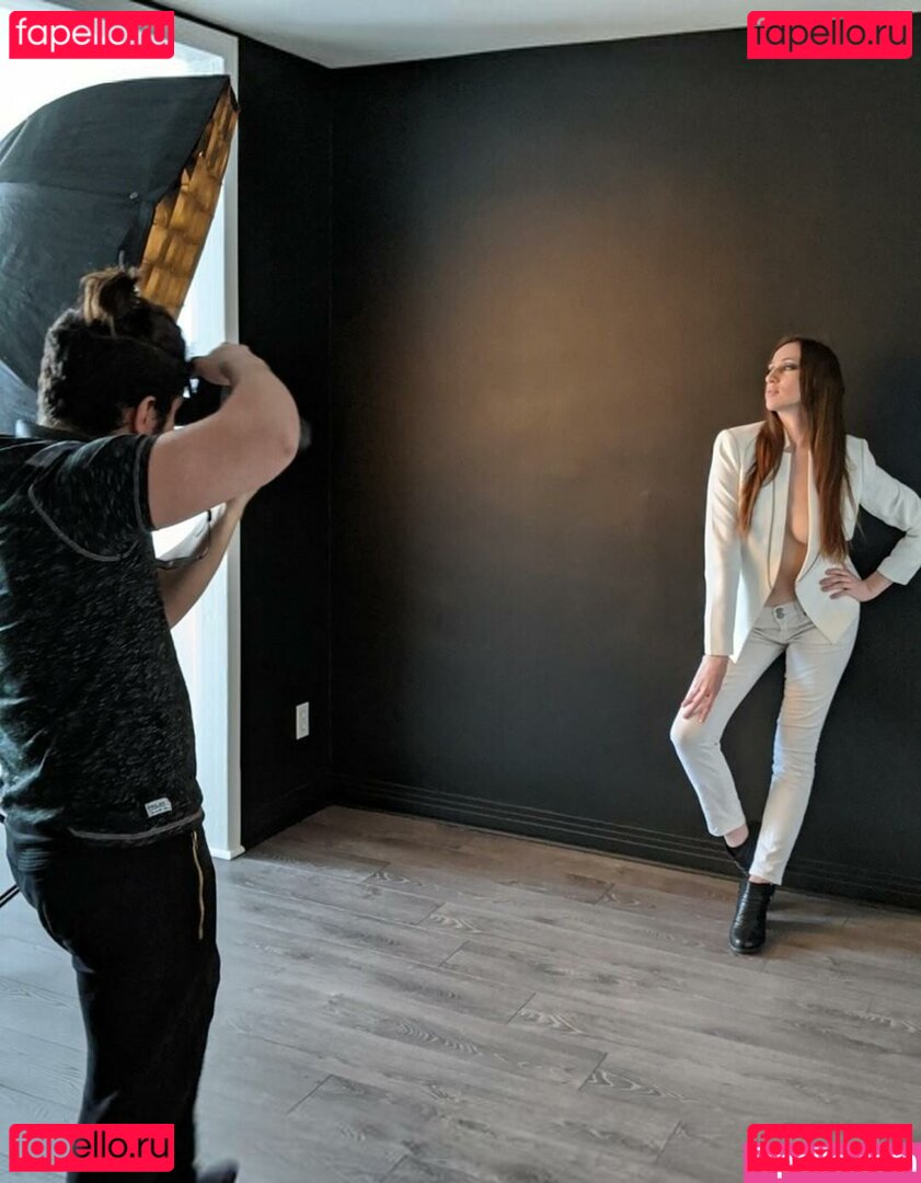 CrystAAHHL / ocrystaahhl Onlyfans Photo Gallery 