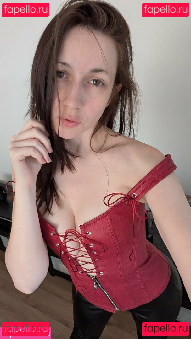 CrystAAHHL / ocrystaahhl Onlyfans Photo Gallery 