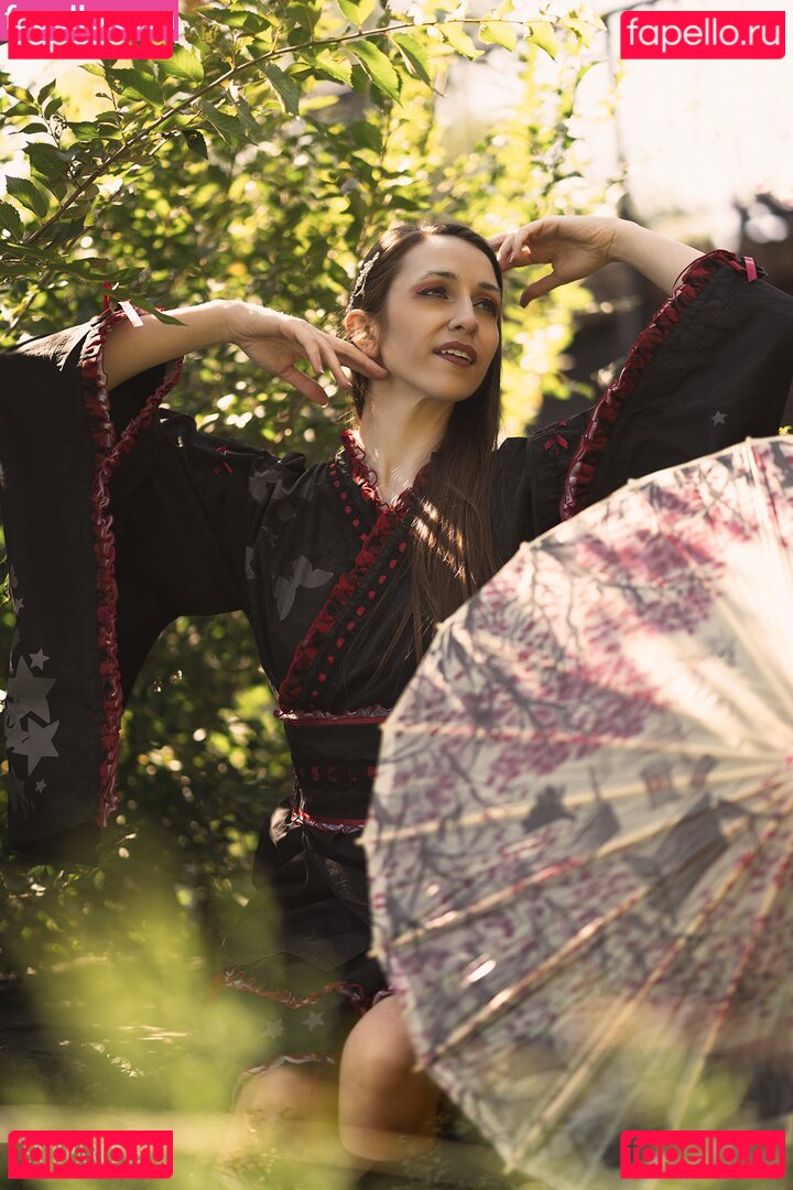 CrystAAHHL / ocrystaahhl Onlyfans Photo Gallery 