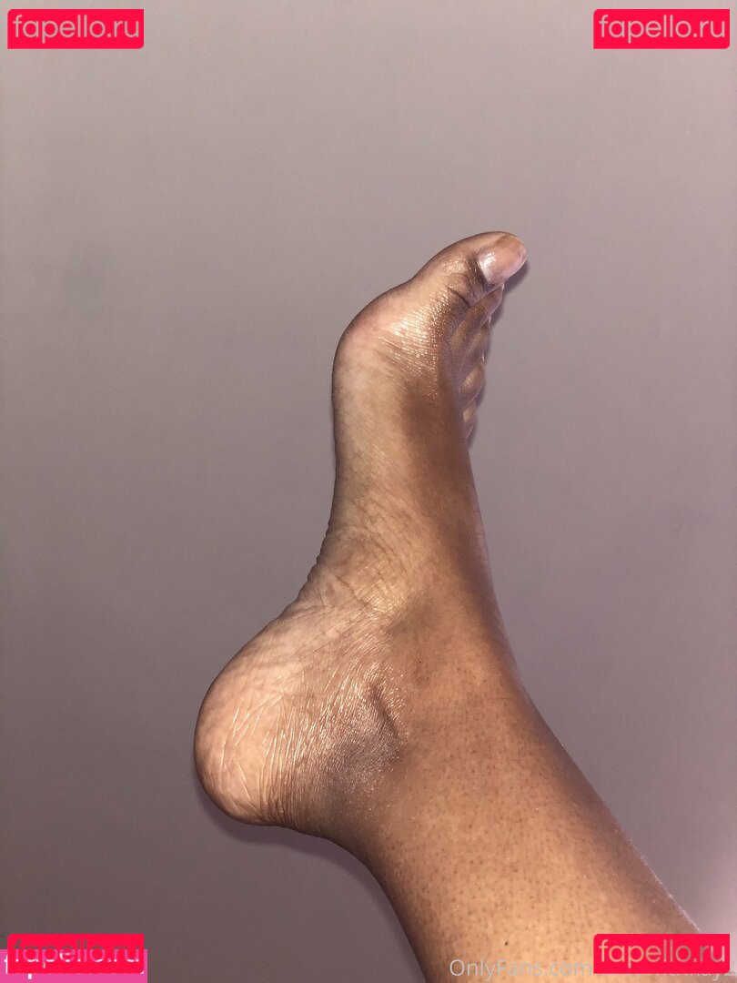 __kiaskeeper_ / toeswithkay2 Onlyfans Photo Gallery 