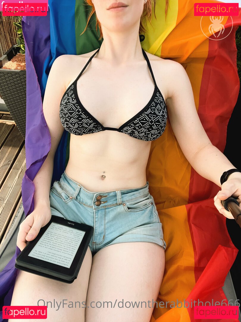 downtherabbithole101 / downtherabbithole666 Onlyfans Photo Gallery 