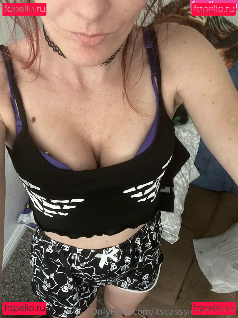 itscassiecurses / thecassiecurse Onlyfans Photo Gallery 