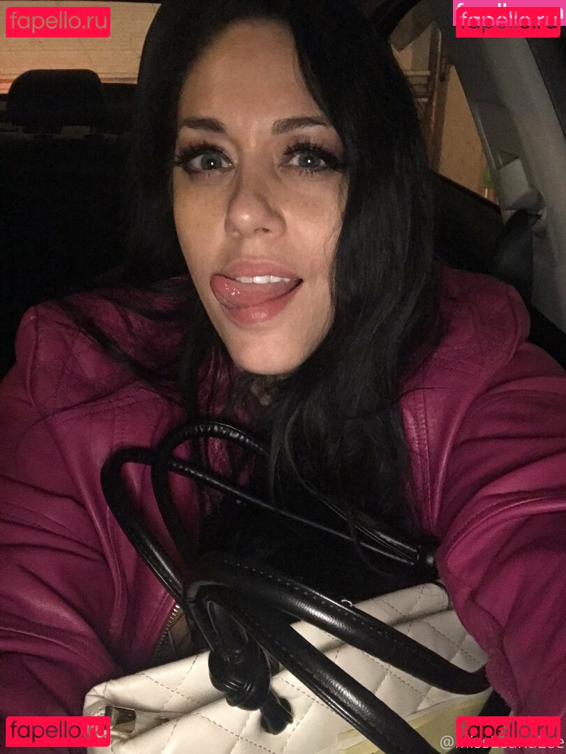 miss_leana_lee / missleanalee Onlyfans Photo Gallery 