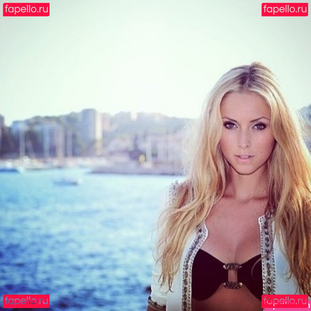 Vivien Wulf / vivienwulf Onlyfans Photo Gallery 