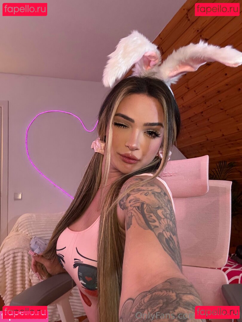 Raphadoll / _raphadoll Onlyfans Photo Gallery 