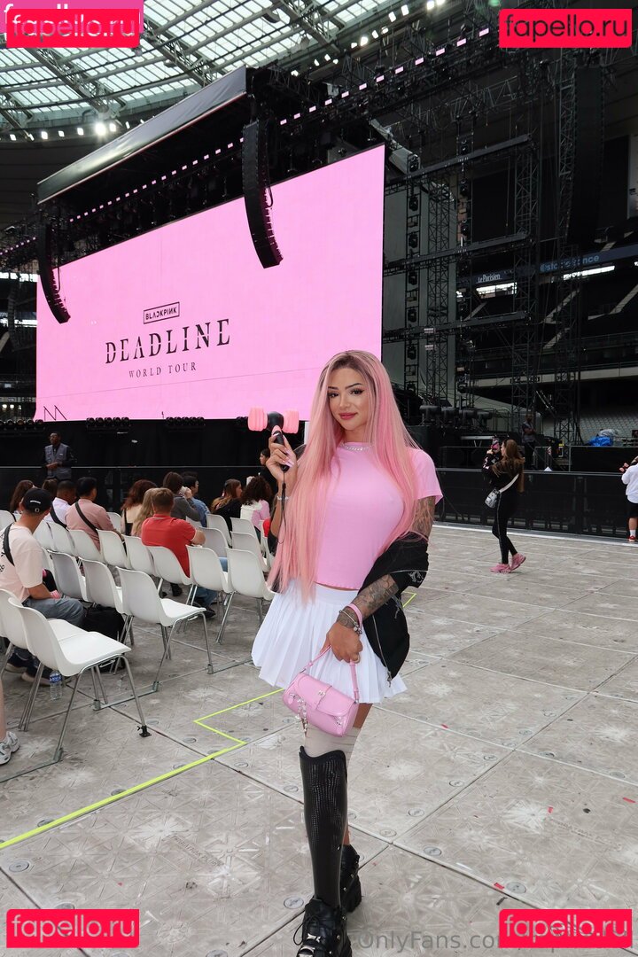 Raphadoll / _raphadoll Onlyfans Photo Gallery 