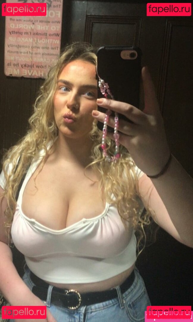 Megan Mcdonnell / meganmcdonnellll / megannreign Onlyfans Photo Gallery 