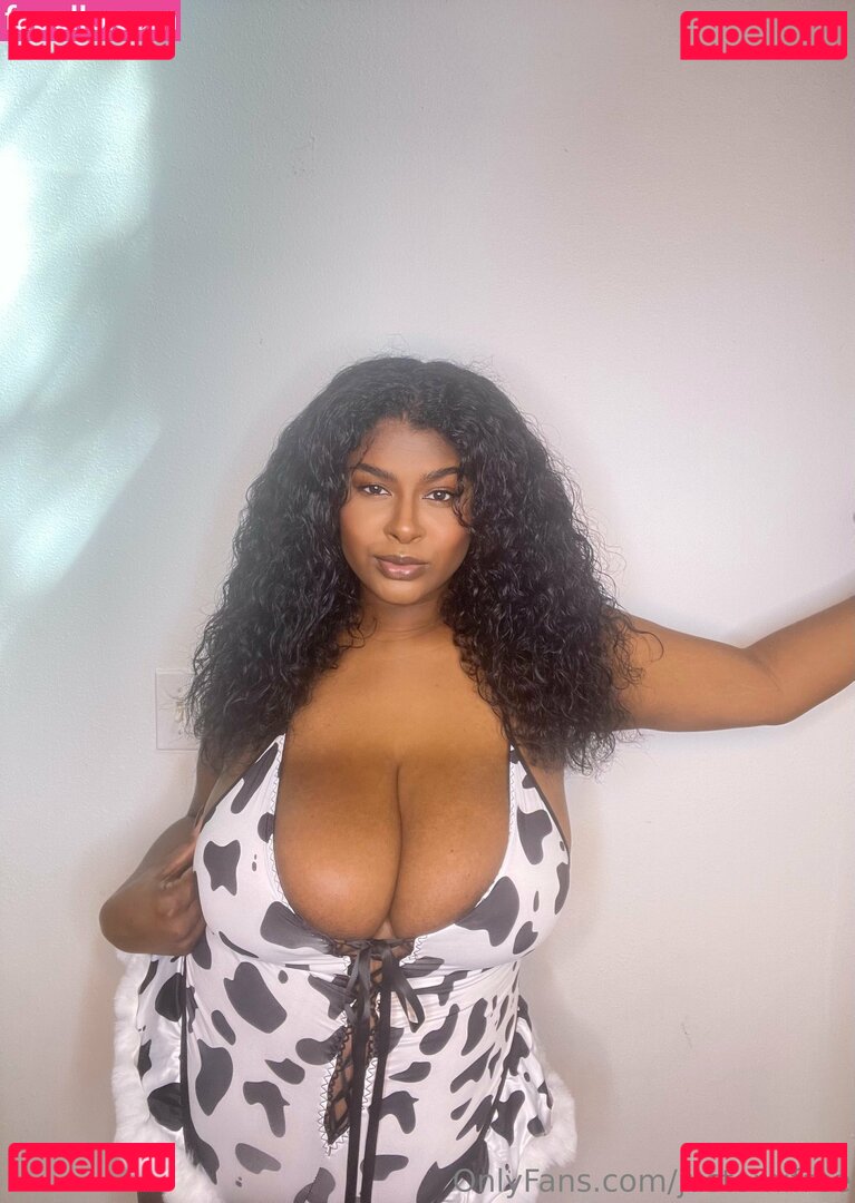 justomifree / onlyjustomii Onlyfans Photo Gallery 