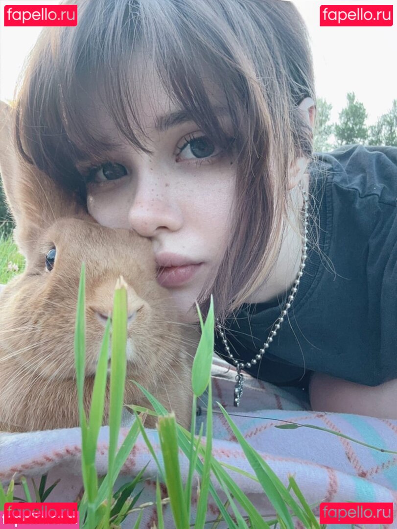 frauleinmilk / https: / suisai.uwu / suisaiuwu Onlyfans Photo Gallery 