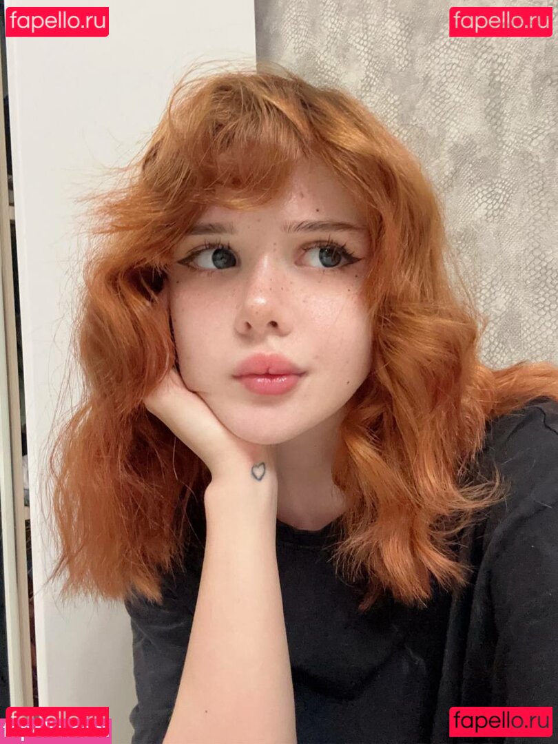 frauleinmilk / https: / suisai.uwu / suisaiuwu Onlyfans Photo Gallery 