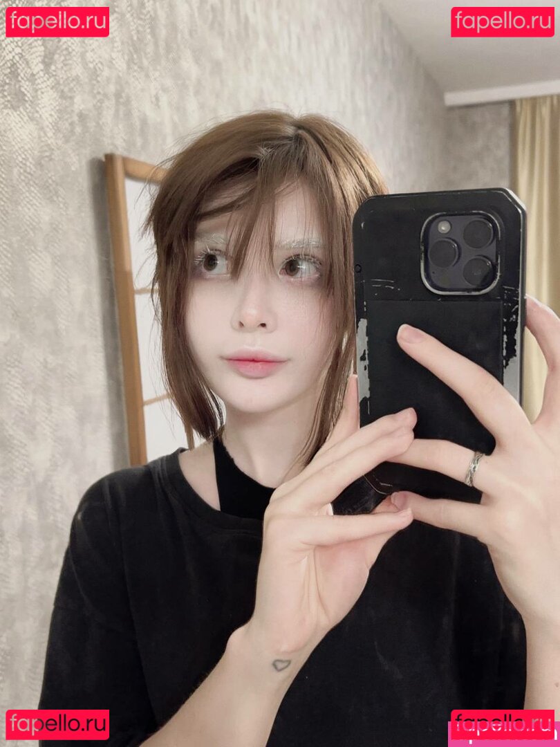 frauleinmilk / https: / suisai.uwu / suisaiuwu Onlyfans Photo Gallery 