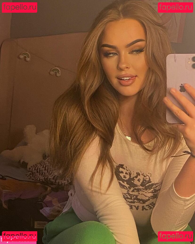 Neave Dare / darebare / neavedarex / shorethang Onlyfans Photo Gallery 