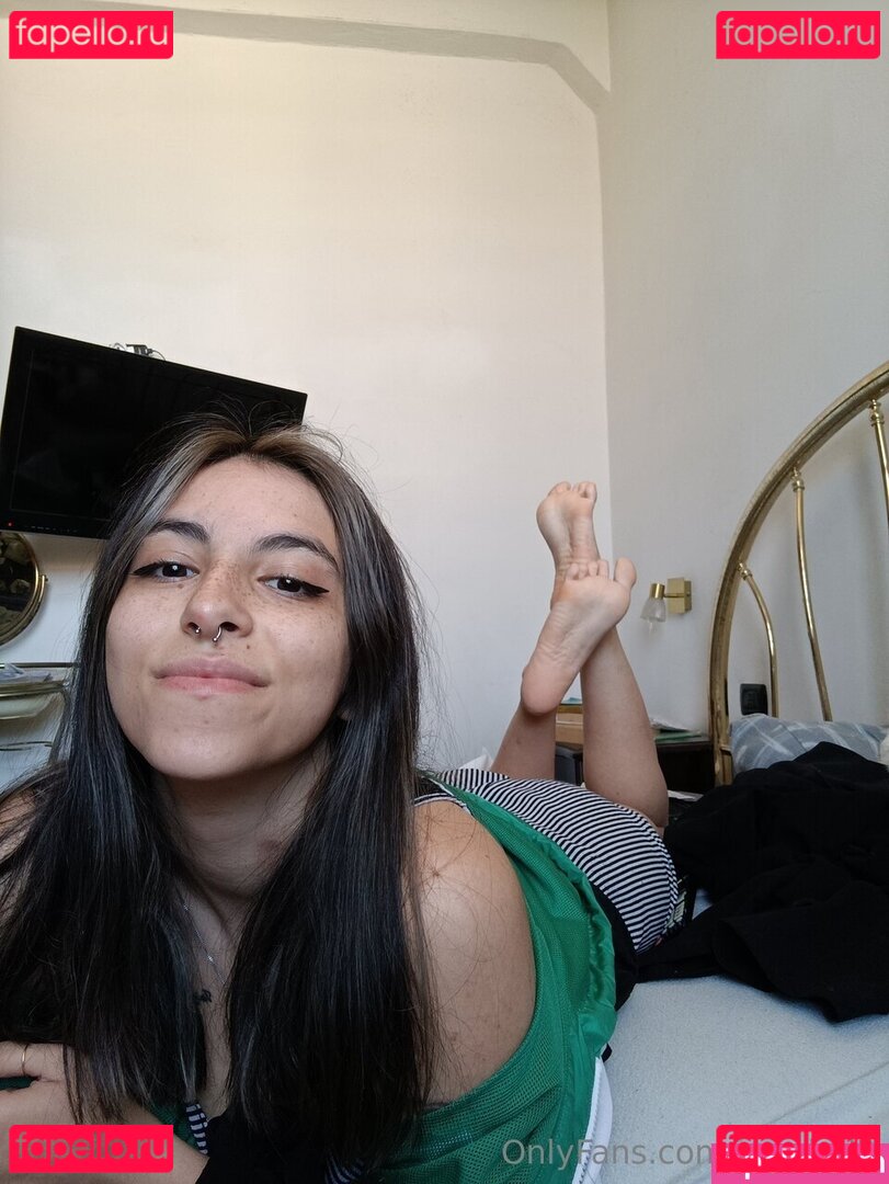 maybe_ele2 / maybel2 Onlyfans Photo Gallery 