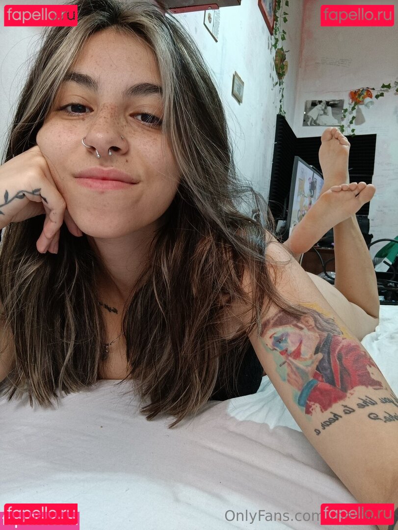 maybe_ele2 / maybel2 Onlyfans Photo Gallery 