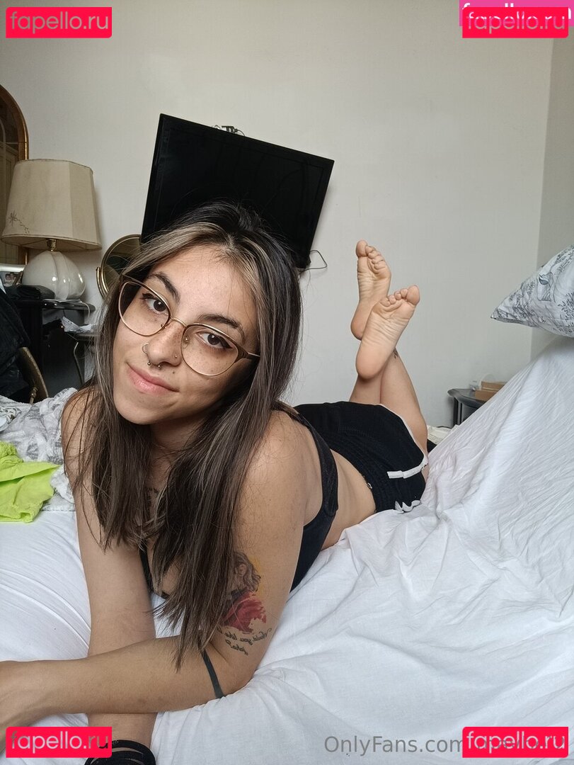 maybe_ele2 / maybel2 Onlyfans Photo Gallery 