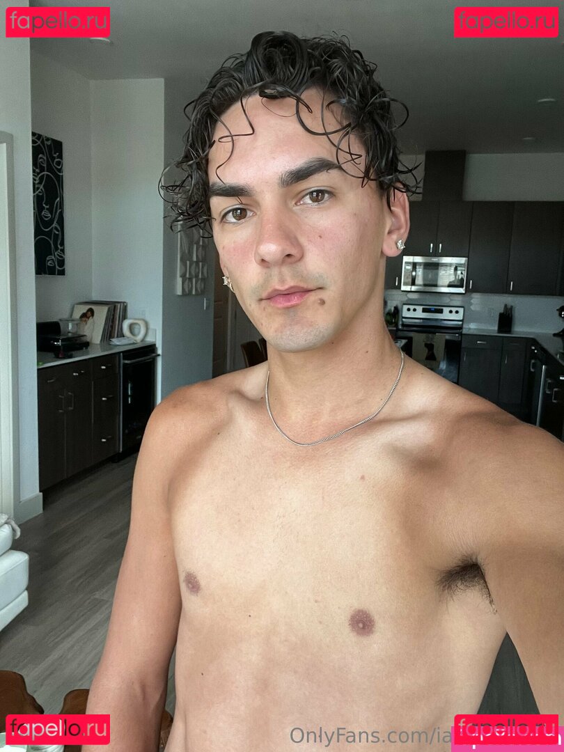 ian_anthony Onlyfans Photo Gallery 