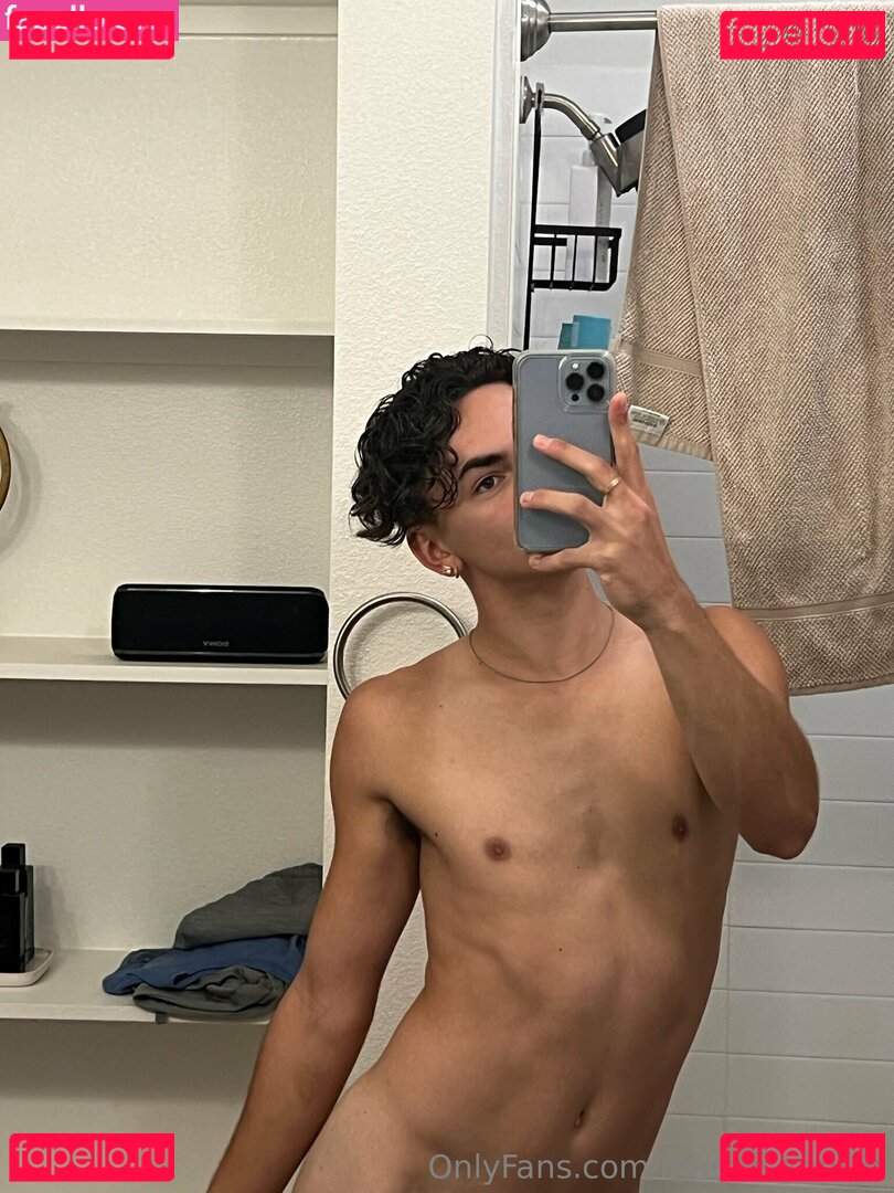 ian_anthony Onlyfans Photo Gallery 