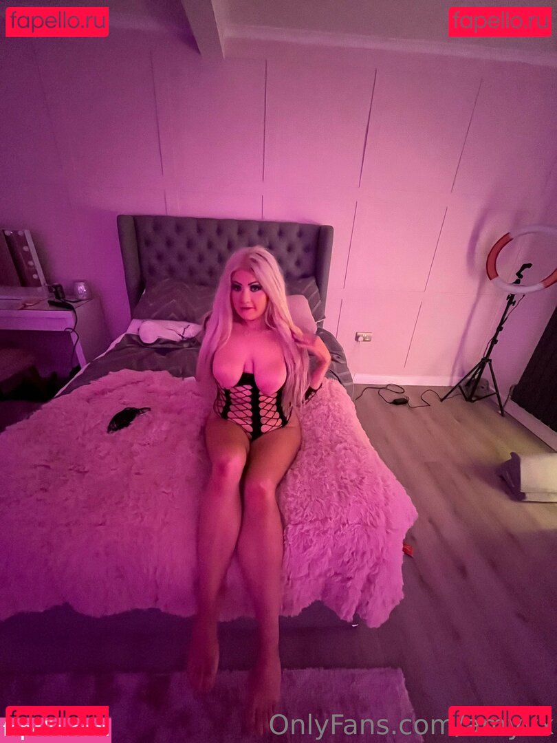 Amyvx / https: Onlyfans Photo Gallery 