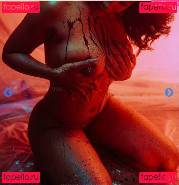 Debochan / __d.e.b.o.__ / deboramoon Onlyfans Photo Gallery 