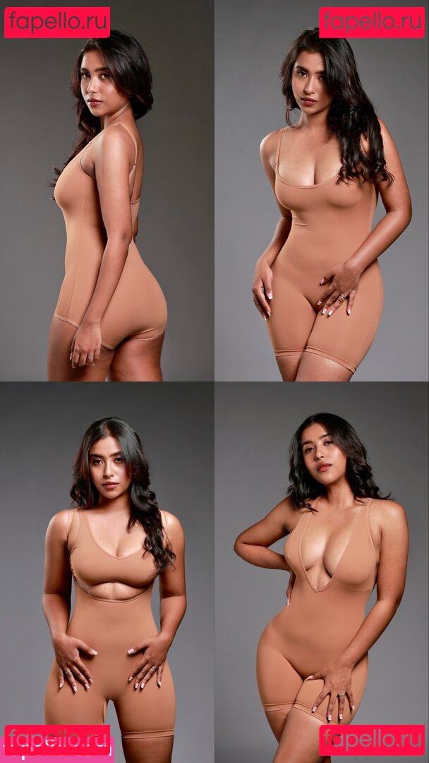 Debochan / __d.e.b.o.__ / deboramoon Onlyfans Photo Gallery 