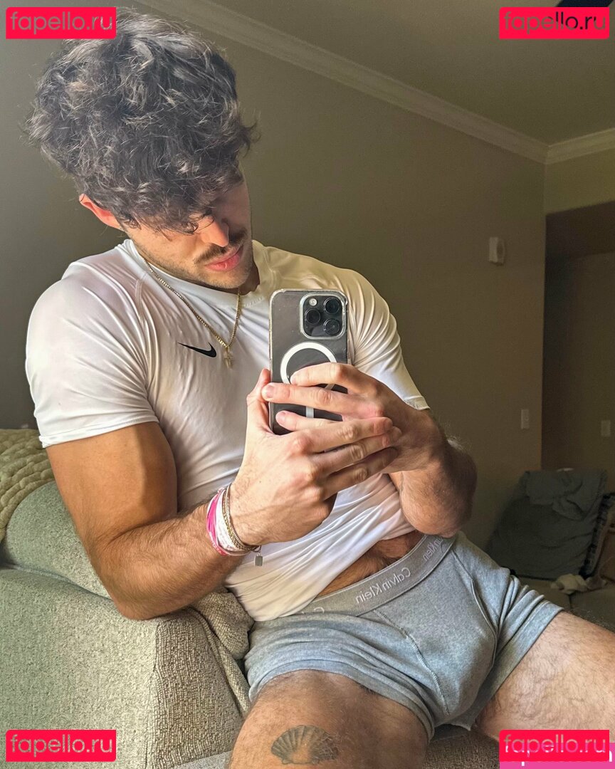 supremealphfree Onlyfans Photo Gallery 