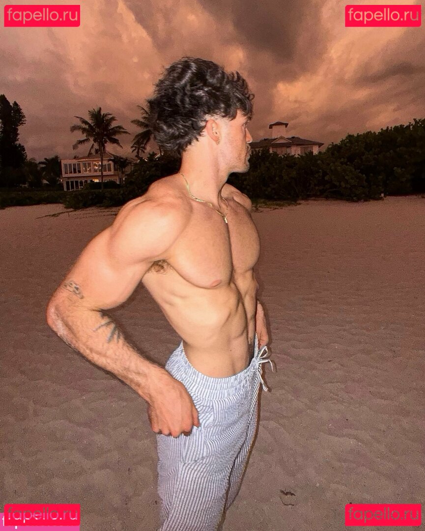 supremealphfree Onlyfans Photo Gallery 