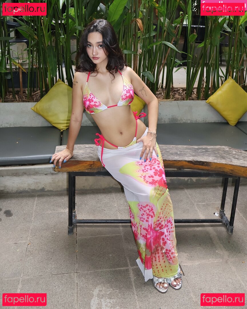 salysaouk Onlyfans Photo Gallery 