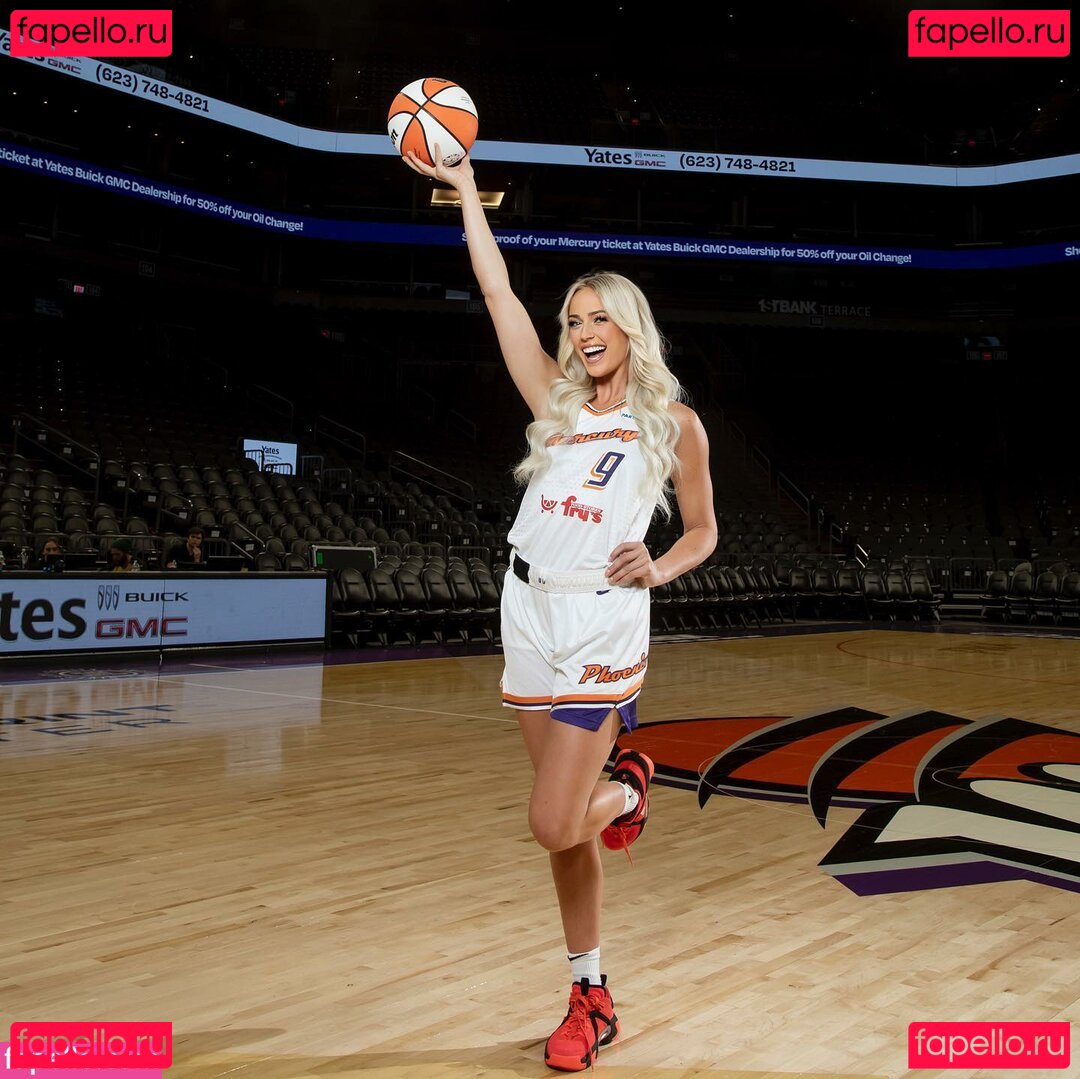 Sophie Cunningham / sophie_cham Onlyfans Photo Gallery 