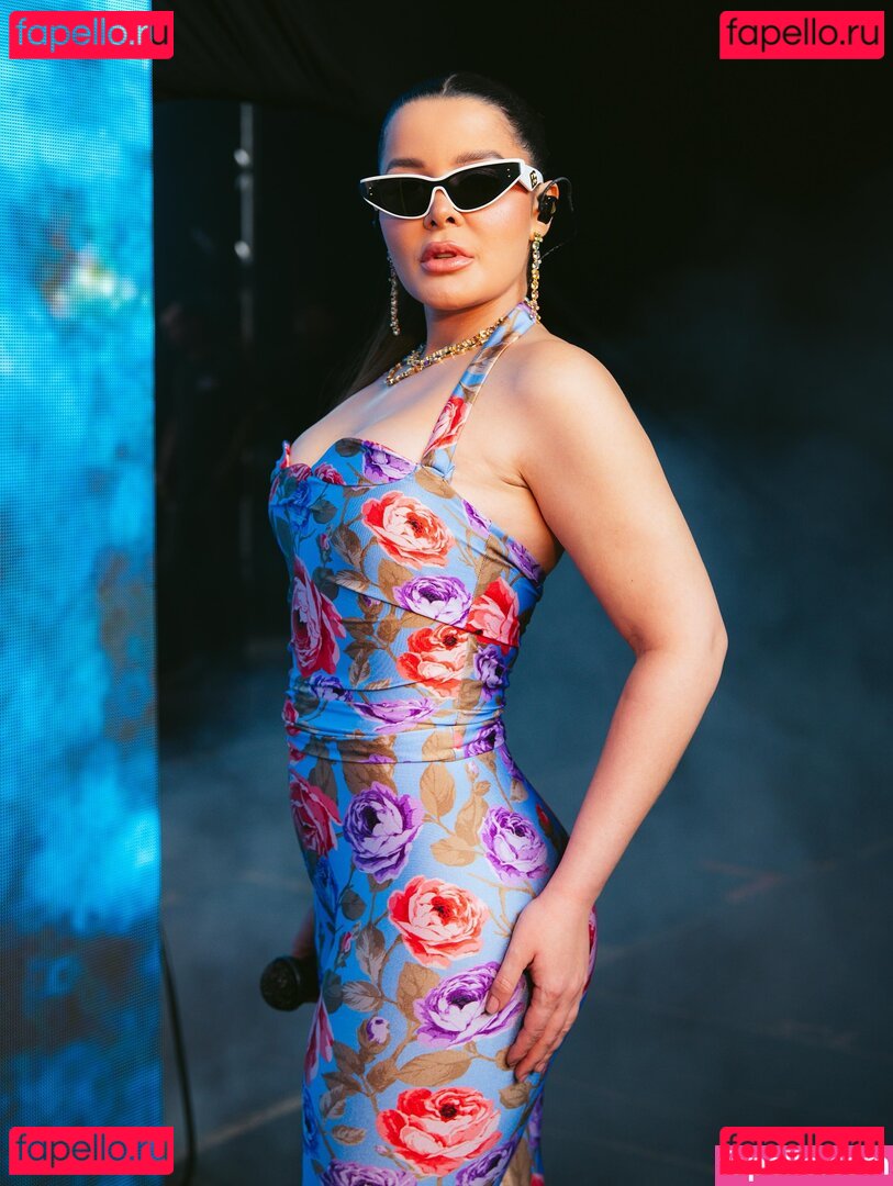 Maraisa Onlyfans Photo Gallery 