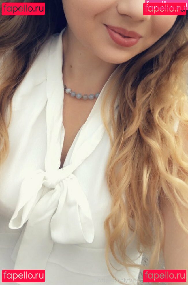 sophia112357 / sophia_lecompte Onlyfans Photo Gallery 