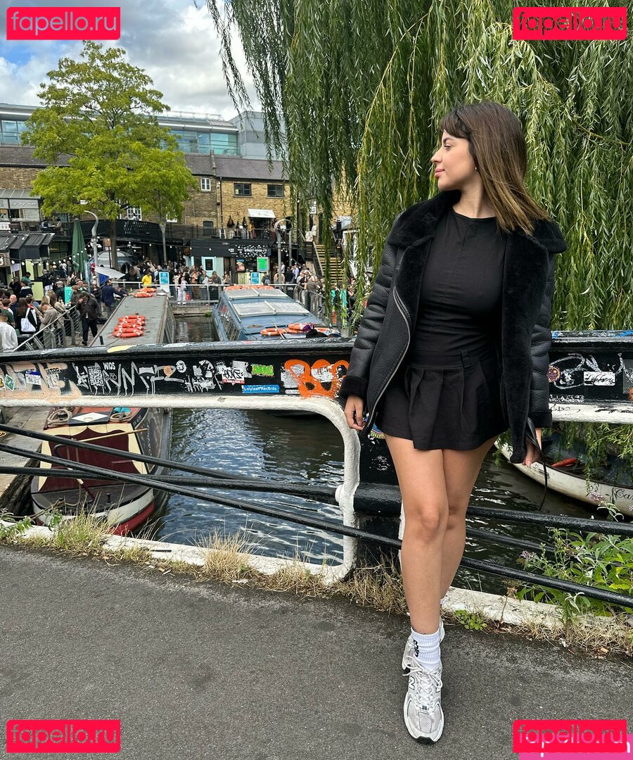 Bea Souza / bea.nfs / bea.s2.utiful Onlyfans Photo Gallery 