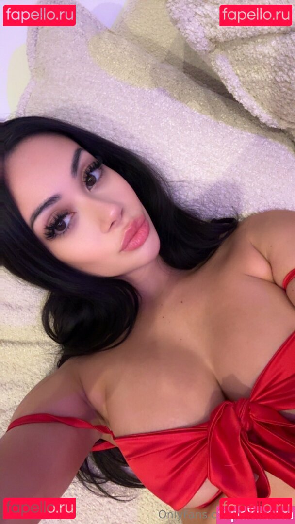 theariazul / therealariazul Onlyfans Photo Gallery 