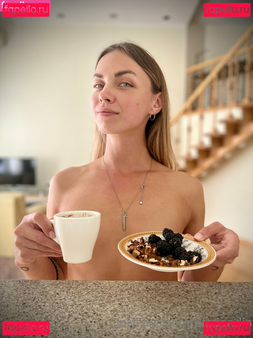 dindondin Onlyfans Photo Gallery 