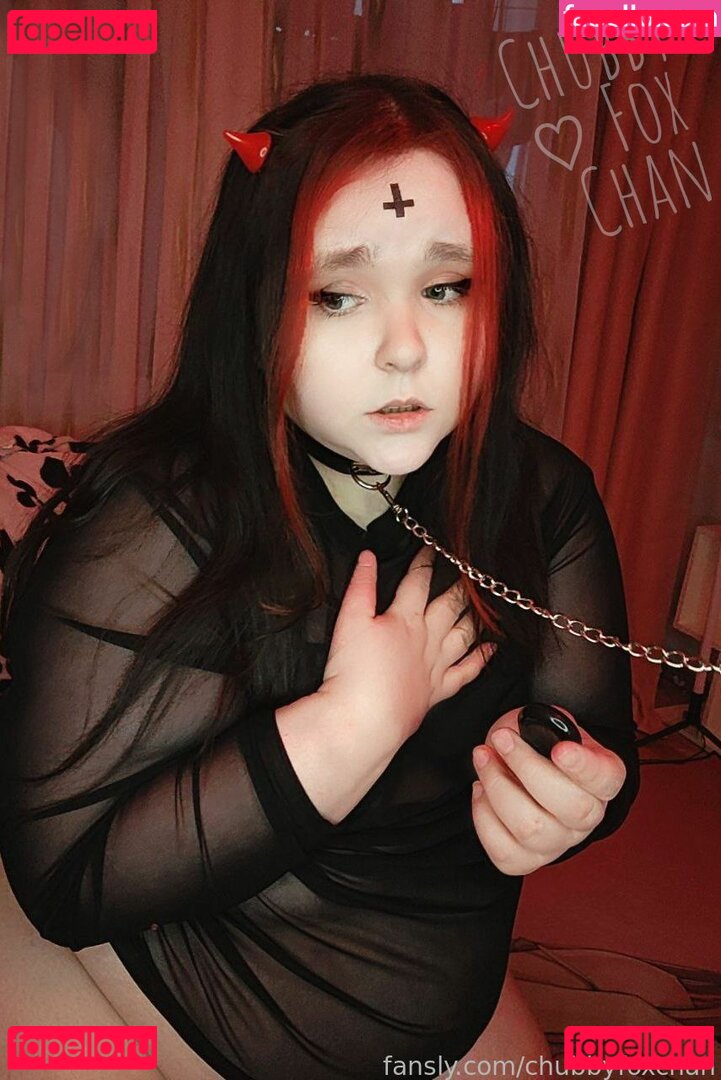ChubbyFoxChan Onlyfans Photo Gallery 