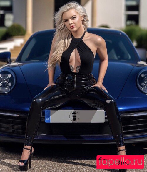 Lana Next Door / https: / iamlanagraze / lananextdoor Onlyfans Photo Gallery 