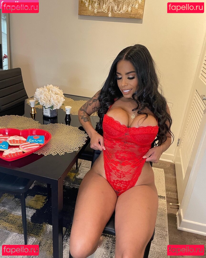 Havana Ginger / cubanmuffin / havanaginger / therealhavana Onlyfans Photo Gallery 