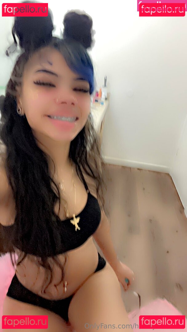 Lulhunny / hunnywazhere Onlyfans Photo Gallery 