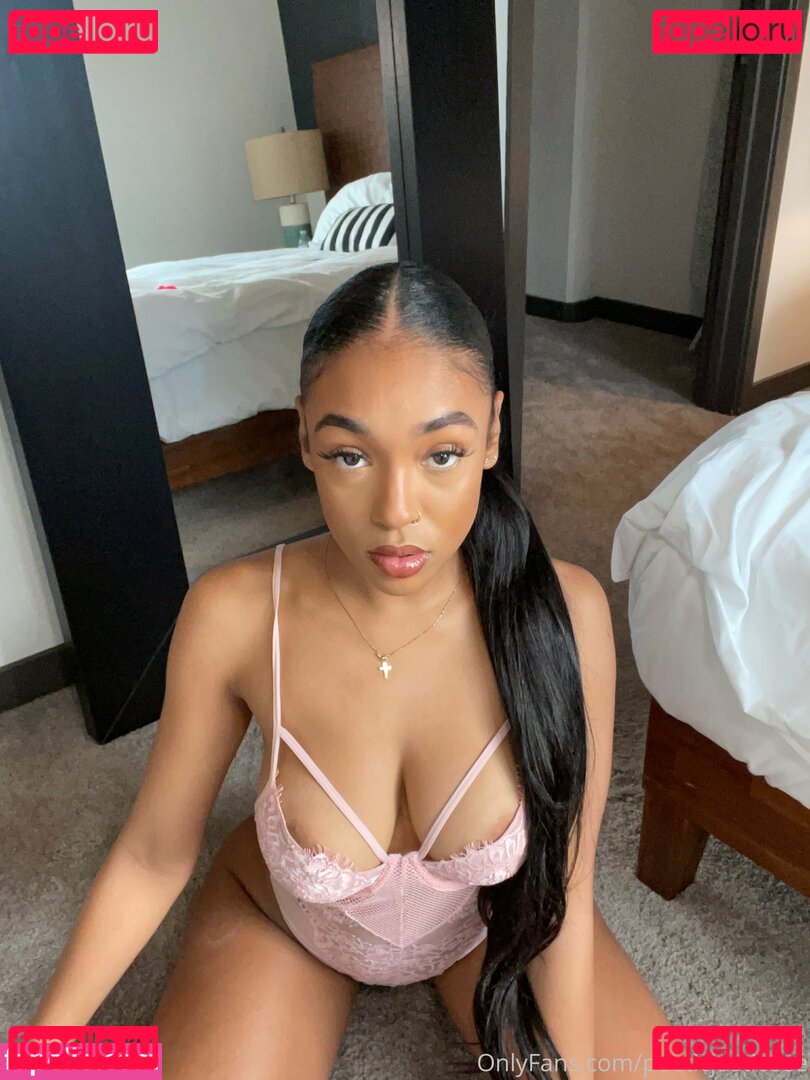 http.pinky / poeticjusticeee Onlyfans Photo Gallery 