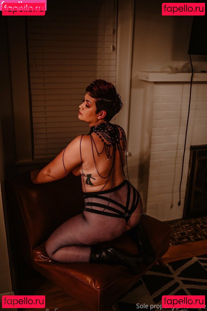 heyontv / possiblynormal Onlyfans Photo Gallery 