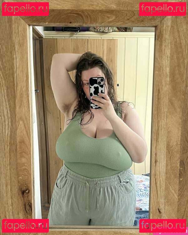 Majikmilk | Busty BBW / https: / majikmilk Onlyfans Photo Gallery 