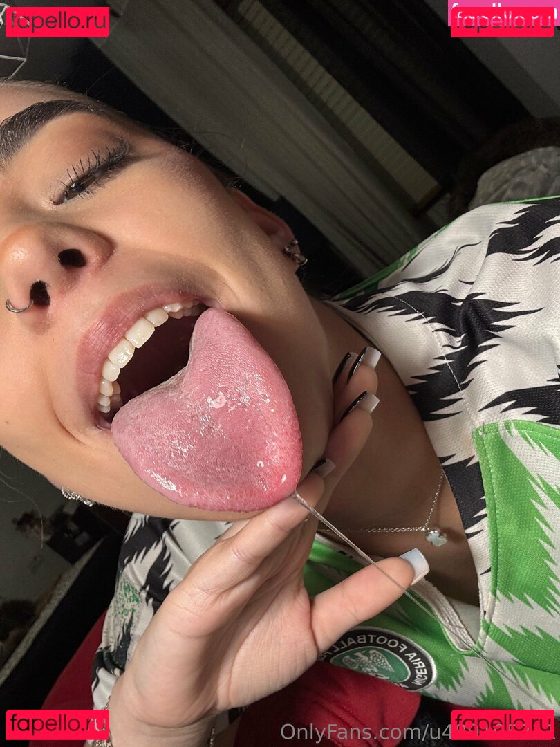 longuetongueegirl_ / noaablaancoo / u489105211 Onlyfans Photo Gallery 