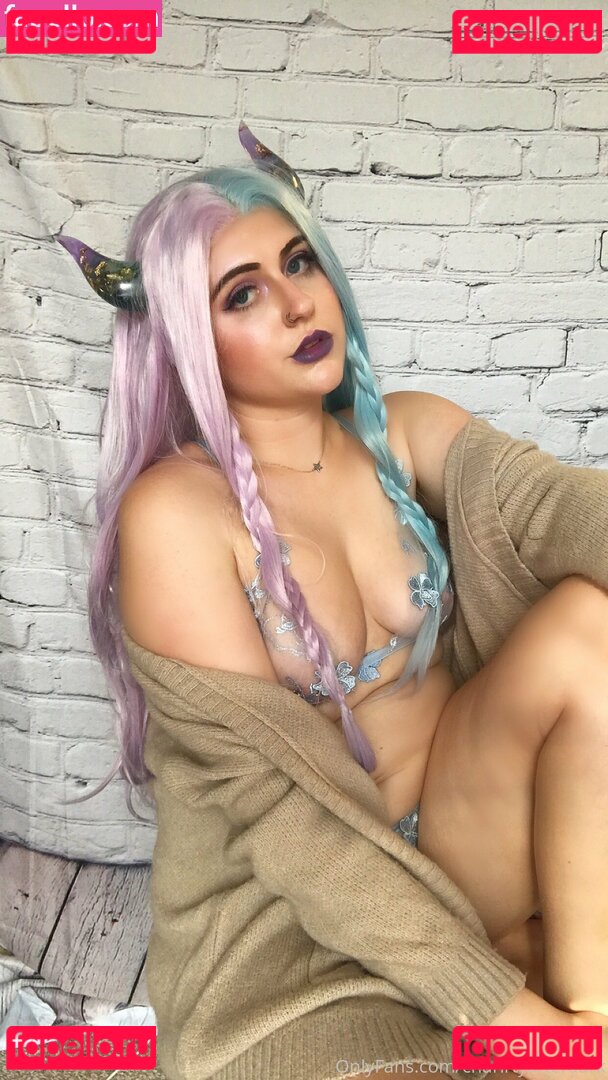 charirtyafterdark / charreedart Onlyfans Photo Gallery 