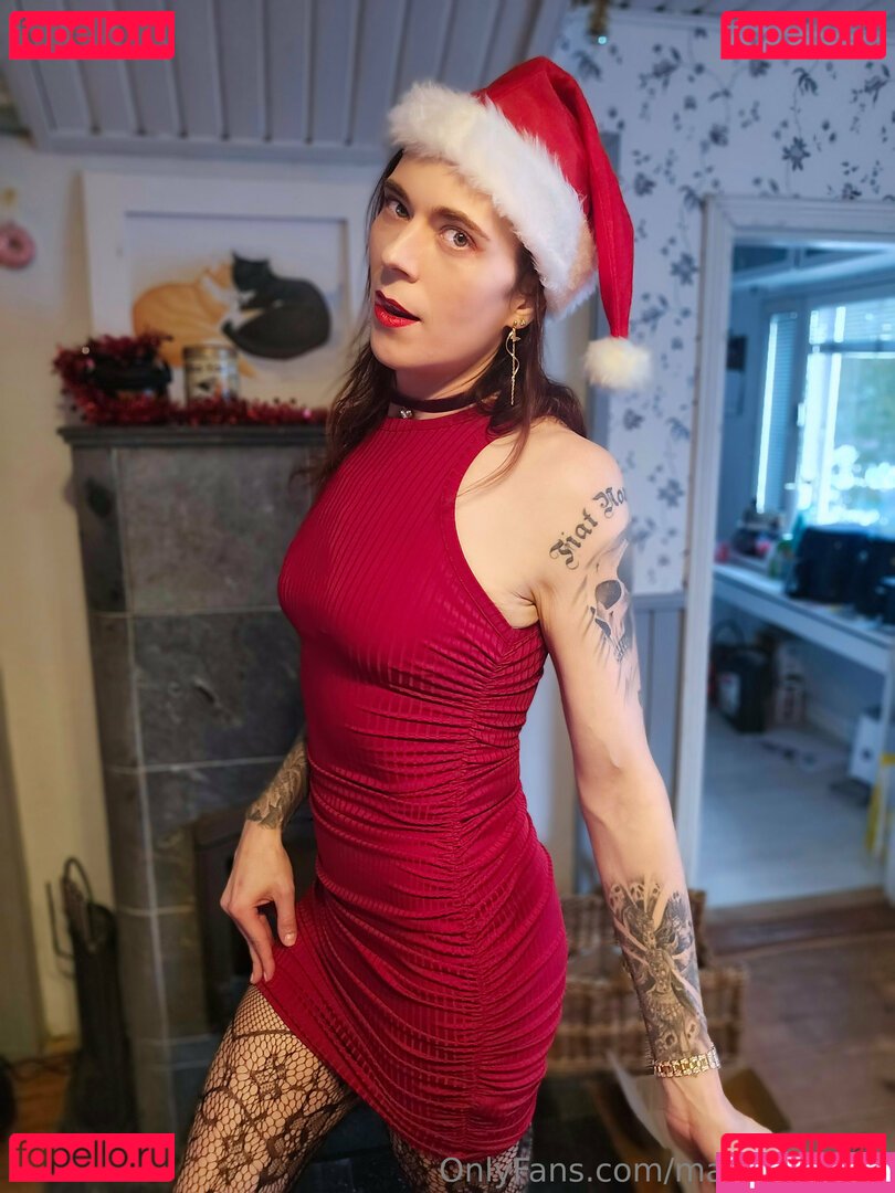 marraskuutar Onlyfans Photo Gallery 